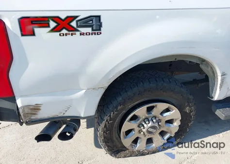 2017 Ford F-250 Lariat из США, поврежденный, VIN 1FT7W2BT2HEC76145